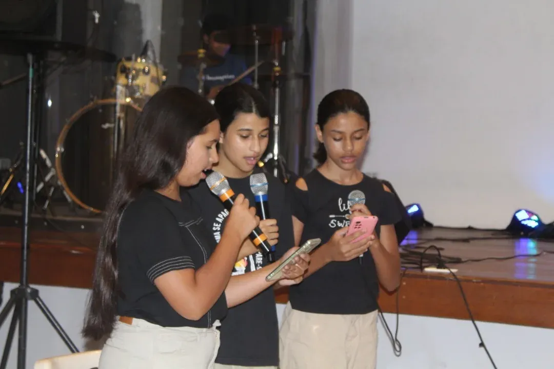 Juniores Cantando