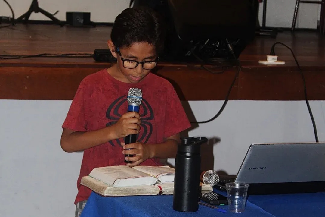 Juniores Ministrando