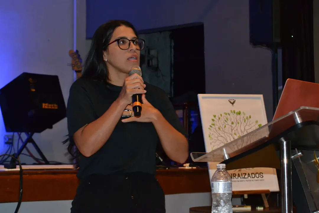 Cindia Ministrando Rede Grow